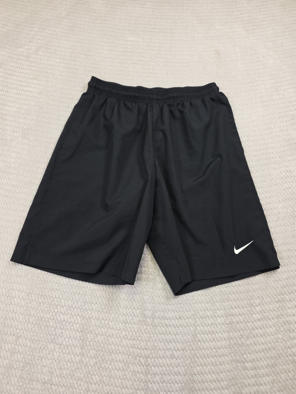 Nike Shorts Boys Youth Large Black Light Weight Activewear